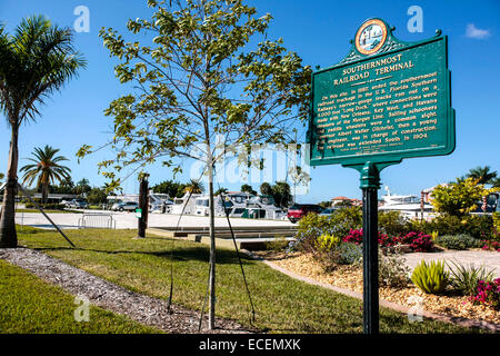 Historische Stätte Marker der einmal südlichsten Narrow-Gauge Railroad terminal in Punta Gorda, Florida Stockfoto