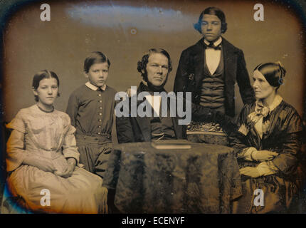 Familienbild; Unbekannter Hersteller, amerikanische; 1850 - 1855; Daguerreotypie; Ganze Platte, Bild: 13 x 17,8 cm (5 1/8 x 7 in.) Stockfoto