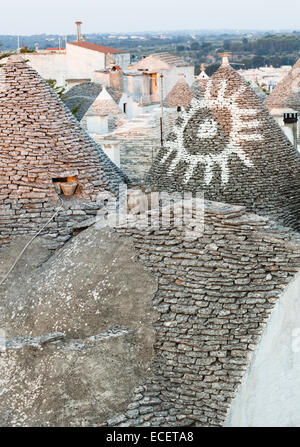 Trulli, die typische alte Häuser in Alberobello in Apulien, Italien. Stockfoto