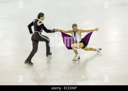 Barcelona, Spanien. 12. Dezember 2014. PIPER GILLES/PAUL POIRIER (CAN) führen in der Tanz-SENIOR - Kurzprogramm bei ISU Finale des Grand Prix of Figure Skating in Barcelona Kredit: Matthias Oesterle/ZUMA Wire/ZUMAPRESS.com/Alamy Live News Stockfoto