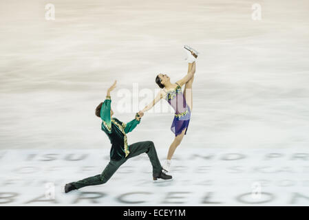 Barcelona, Spanien. 12. Dezember 2014. BETINA POPOVA/YURI VLASENKO (RUS) führen in die DANCE JUNIOR - Kür bei ISU Finale des Grand Prix of Figure Skating in Barcelona Credit: Matthias Oesterle/ZUMA Wire/ZUMAPRESS.com/Alamy Live News Stockfoto