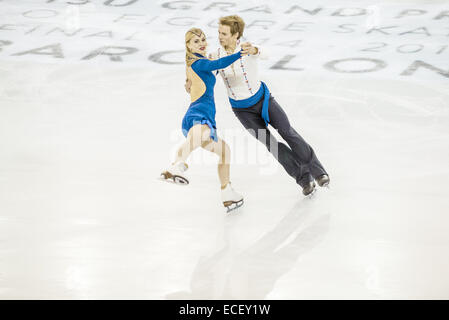 Barcelona, Spanien. 12. Dezember 2014. MACKENZIE BENT/GARRETT MACKEEN (CAN) führen in die DANCE JUNIOR - Kür bei ISU Finale des Grand Prix of Figure Skating in Barcelona Credit: Matthias Oesterle/ZUMA Wire/ZUMAPRESS.com/Alamy Live News Stockfoto