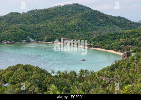 Birdseye Blick auf Chalok Baan Khao Bay aus der Sicht von John Suwan, Koh Tao, Thailand Stockfoto