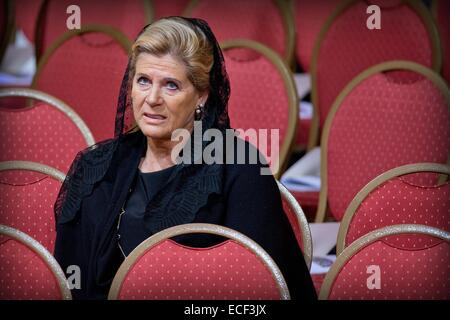 Brüssel, Belgien. 12. Dezember 2014. Prinzessin Lea von Belgien wohnt die Beerdigung der belgischen Königin Fabiola in der Kathedrale St. Michael und St. Gudula in Brüssel, 12. Dezember 2014. Foto: Patrick van Katwijk / Frankreich, - Nein-Draht-SERVICE-/ Dpa/Alamy Live News Stockfoto