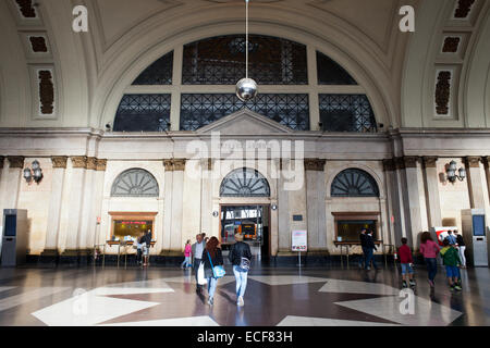 Barcelona-Franca Zug Bahnhof Interieur in Barcelona, Katalonien, Spanien. Stockfoto