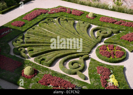 Französische Gartenanlage oder Topiary Garten des Standortes Bischöfe Palast De La Berbie Toulouse-Lautrec Museum Albi France Stockfoto