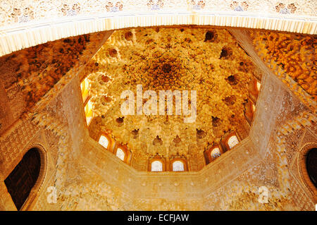 Granada, Alhambra, Saal der zwei Schwestern Stockfoto