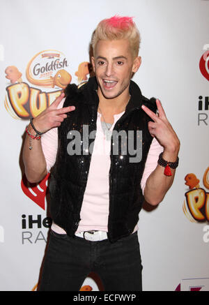 New York, New York, USA. 12. Dezember 2014. Sänger/Schauspieler FRANKIE J. GRANDE besucht die Z100 Jingle Ball 2014 Ankünfte im Madison Square Garden statt. Nancy Kaszerman/ZUMAPRESS.com/Alamy © Live-Nachrichten Stockfoto