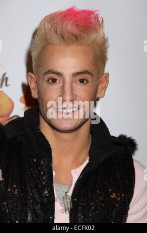 New York, New York, USA. 12. Dezember 2014. Sänger/Schauspieler FRANKIE J. GRANDE besucht die Z100 Jingle Ball 2014 Ankünfte im Madison Square Garden statt. Nancy Kaszerman/ZUMAPRESS.com/Alamy © Live-Nachrichten Stockfoto