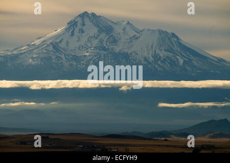 Mt. Shasta Blick von Shasta Valley Siskiyou County, Kalifornien Stockfoto