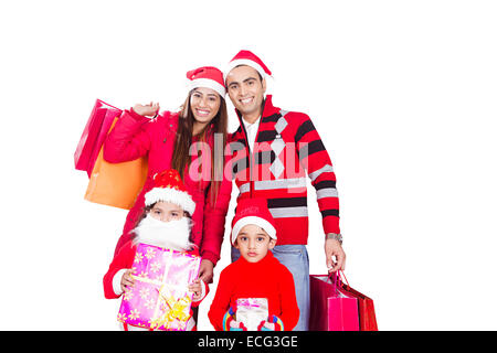 indische Geschenke mit Kindern Weihnachts-shopping Stockfoto