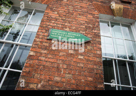 Shakespeares Geburtshaus Zeichen im Zentrum von Stratford, Warwickshire, UK Stockfoto