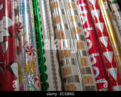 Weihnachten Urlaub Geschenkverpackung Display, Papyrus Shop, NYC Stockfoto