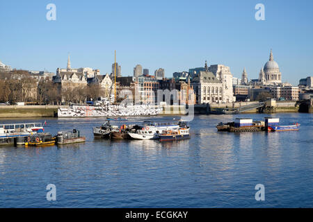 Ein Blick auf die Themse und Nordufer, London Stockfoto