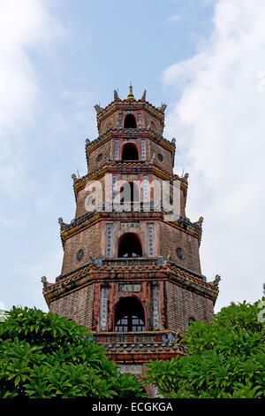 Thien Mu Pagode in Stadt Hue, Vietnam Stockfoto