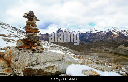 Rock Cairn in der Cordillera Blanca, Peru Stockfoto