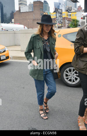 Jessica Alba im Javitz Center in New York mit: Jessica Alba wo: Manhattan, New York, Vereinigte Staaten, wann: 11. Juni 2014 Stockfoto