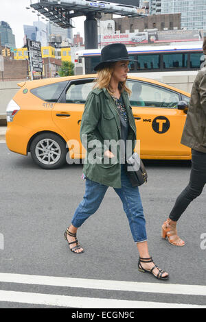 Jessica Alba im Javitz Center in New York mit: Jessica Alba wo: Manhattan, New York, Vereinigte Staaten, wann: 11. Juni 2014 Stockfoto