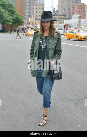 Jessica Alba im Javitz Center in New York mit: Jessica Alba wo: Manhattan, New York, Vereinigte Staaten, wann: 11. Juni 2014 Stockfoto