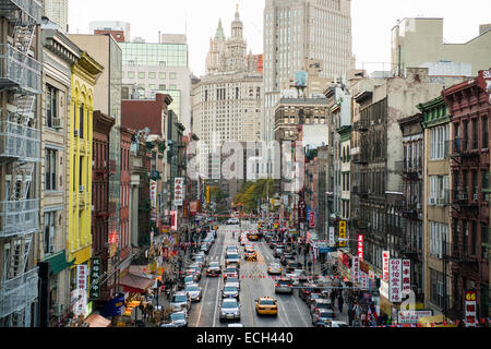 Monroe Street, Chinatown, Manhattan, New York, Vereinigte Staaten Stockfoto