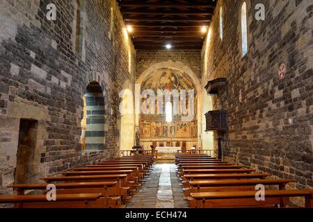 Innenraum der Klosterkirche, Basilica di Saccargia, Santissima Trinità di Saccargia, in der Nähe von sardischen Provinz Sassari Stockfoto