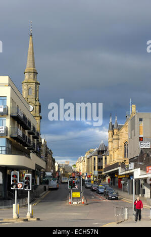 Clock Tower und High Street, Inverness, Highland Region, Schottland, Vereinigtes Königreich, Europa Stockfoto