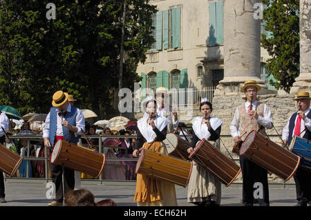 Arlésiennes, Fete du Kostüm, Arles, Bouches du Rhone, Provence, Frankreich, Europa Stockfoto