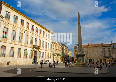 Platzieren Sie De La Republique, Arles, Bouches du Rhone, Provence, Frankreich, Europa Stockfoto