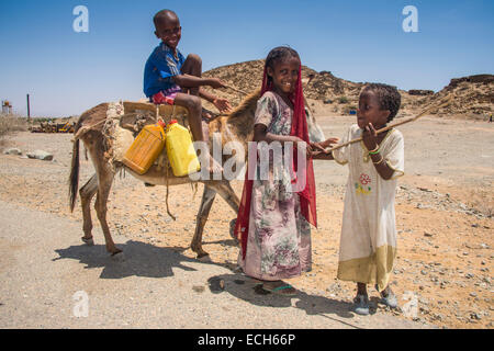 Beduinen-Kinder, in den Niederungen, Eritrea Stockfoto