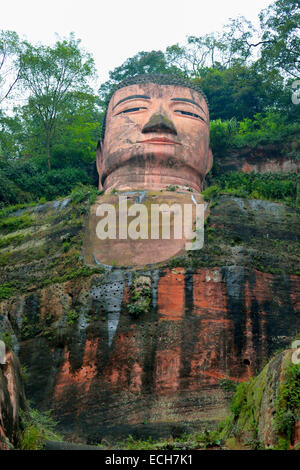 Größte Stein Buddha-Statue der Welt, Leshan Giant Buddha, Leshan, Sichuan, China Stockfoto