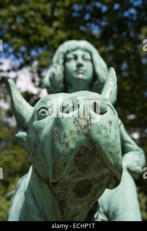 Europa, Deutschland, Niedersachsen, Soegel, Jagdschloss Clemenswerth, Skulptur Im Klostergarten Stockfoto