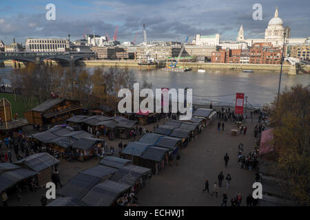 Luftaufnahme des Weihnachtsmarktes 2014 in der Londoner Tate Modern an der Themse Stockfoto