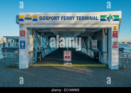 Gosport Ferry Terminal, Esplanade, Gosport, Hampshire, England, Vereinigtes Königreich Stockfoto