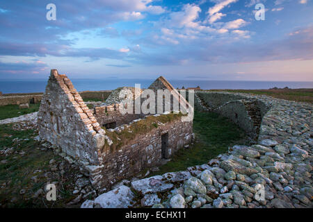 Die klösterliche Siedlung und Cashel, Inishmurray Insel, County Sligo, Irland. Stockfoto