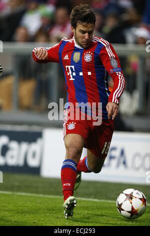 München, Deutschland. 10. Dezember 2014. Juan Bernat (Bayern) Fußball: UEFA Champions League-Gruppe E Spiel zwischen FC Bayern München 3-0 PFC CSKA Moskva in der Alianz Arena in München, Deutschland. © Mutsu Kawamori/AFLO/Alamy Live-Nachrichten Stockfoto