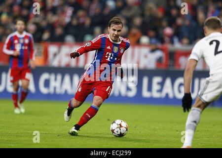 München, Deutschland. 10. Dezember 2014. Mario Gotze (Bayern) Fußball: UEFA Champions League-Gruppe E Spiel zwischen FC Bayern München 3-0 PFC CSKA Moskva in der Alianz Arena in München, Deutschland. © Mutsu Kawamori/AFLO/Alamy Live-Nachrichten Stockfoto