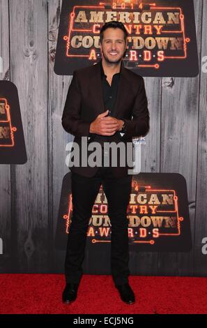 Nashville, TN, USA. 15. Dezember 2014. Luke Bryan im Ankunftsbereich für 2014 American Country Countdown Awards, Music City Center, Nashville, TN 15. Dezember 2014. Bildnachweis: MORA/Everett Collection/Alamy Live-Nachrichten Stockfoto