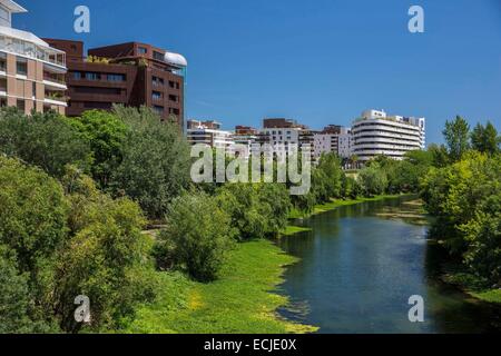 Frankreich, Herault, Montpellier, Bezirk Port Marianne und der Fluss Lez Stockfoto