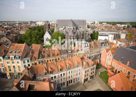 Frankreich, Nord, Lille, Contesse Hospiz Museum und Kathedrale Notre-Dame De La Treille (Luftbild) Stockfoto