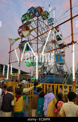 Region von Indien, Bihar, Patna, Sonepur Vieh fair, die Kirmes in der Abenddämmerung Stockfoto