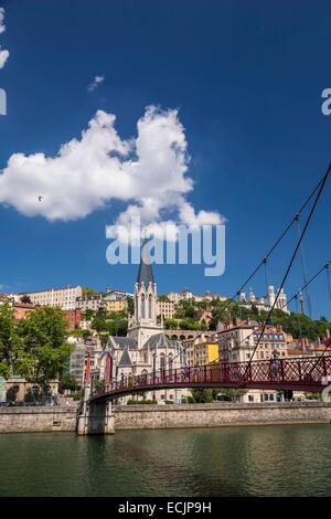 Frankreich, Rhone, Lyon, historische Stätte, die zum Weltkulturerbe der UNESCO, Steg und St. Georges Church über Saône und Basilika Notre Dame de Fourvière Stockfoto