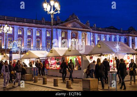 Frankreich, Haute Garonne, Toulouse, Weihnachtsmarkt in Place du Capitole Stockfoto