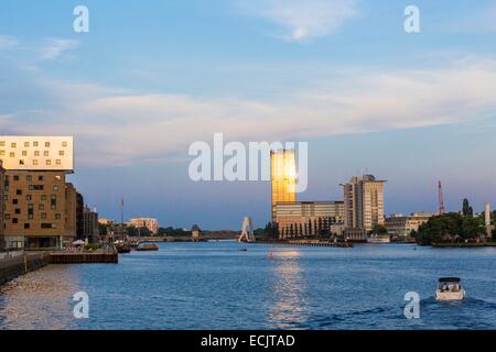 Deutschland, Berlin, Ost-Berliner Bezirk Kreuzberg, der Spree, gesehen von der Oberbaumbrücke-Brücke Stockfoto