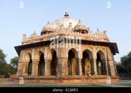 Indien, New Delhi, Grab von Isa Khan in Jama Masjid Moschee Garten Stockfoto