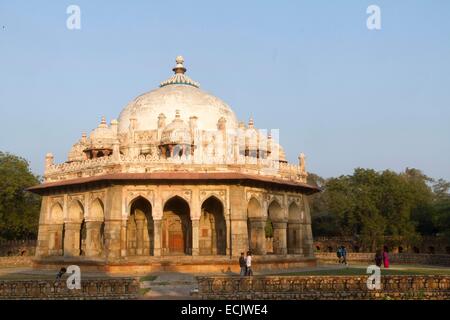 Indien, New Delhi, Grab von Isa Khan in Jama Masjid Moschee Garten Stockfoto