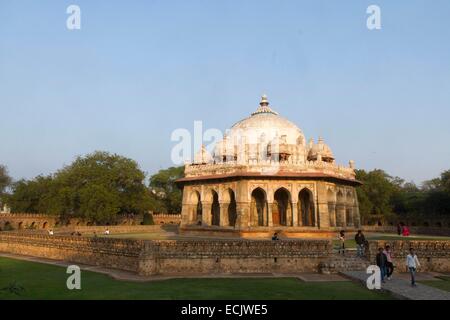 Indien, New Delhi, Grab von Isa Khan in Jama Masjid Moschee Garten Stockfoto