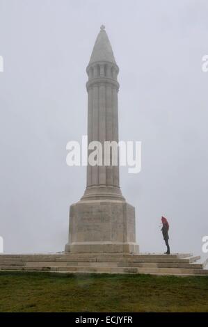 Frankreich, Meurthe et Moselle, Saintois Region, Colline de Sion Vaudemont (Hügel von Sion), Maurice Barres Denkmal befindet sich auf das Signal Vaudemont Stockfoto