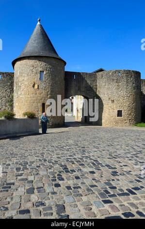 Frankreich, Mosel, Rodemack, beschriftete Les Plus Beaux Dörfer de France (die schönsten Dörfer Frankreichs), Porte de Sierck (Sierck Tor) Stockfoto