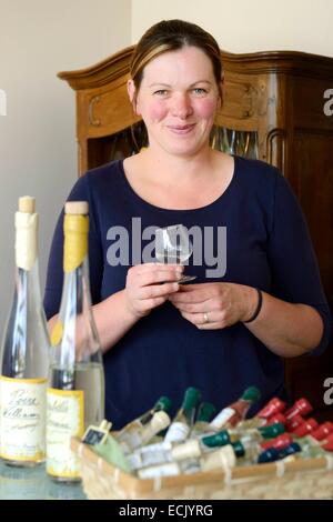 Frankreich, Mosel, Marieulles Vezon, Maucourt (Eau De Vie) Schnapsbrennerei, Melanie Bigeard Demange Stockfoto