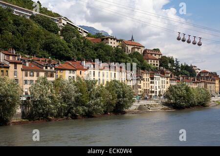 Frankreich, zentrieren Isere, Grenoble, Isere Fluss Bulles de la Bastille, Seilbahn von der Stadt zum Fort de la Bastille Stockfoto